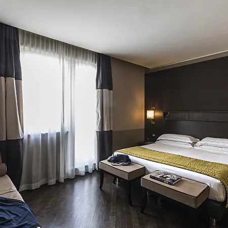 Times 4* Rome